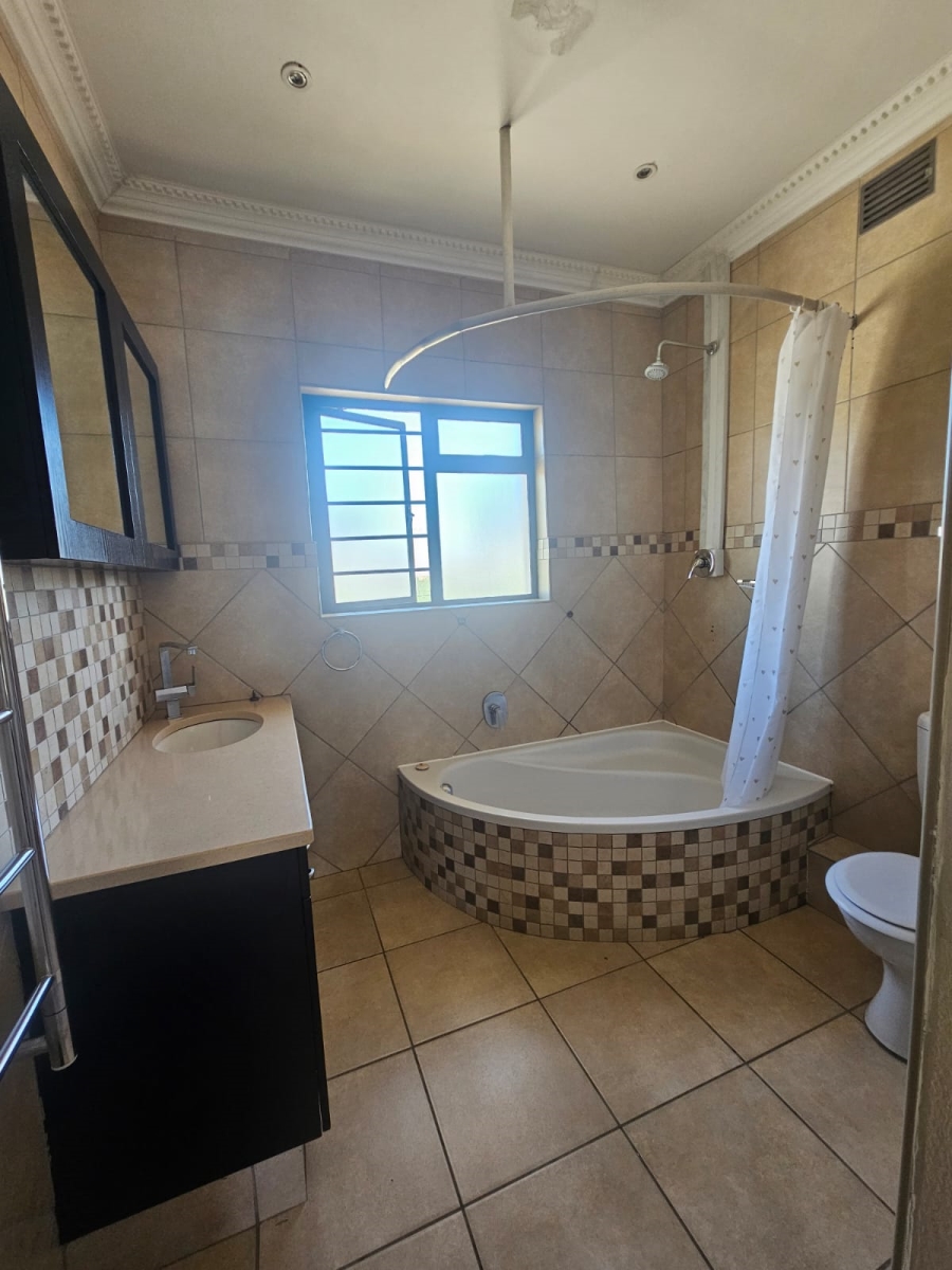 To Let 1 Bedroom Property for Rent in Kaapzicht Western Cape